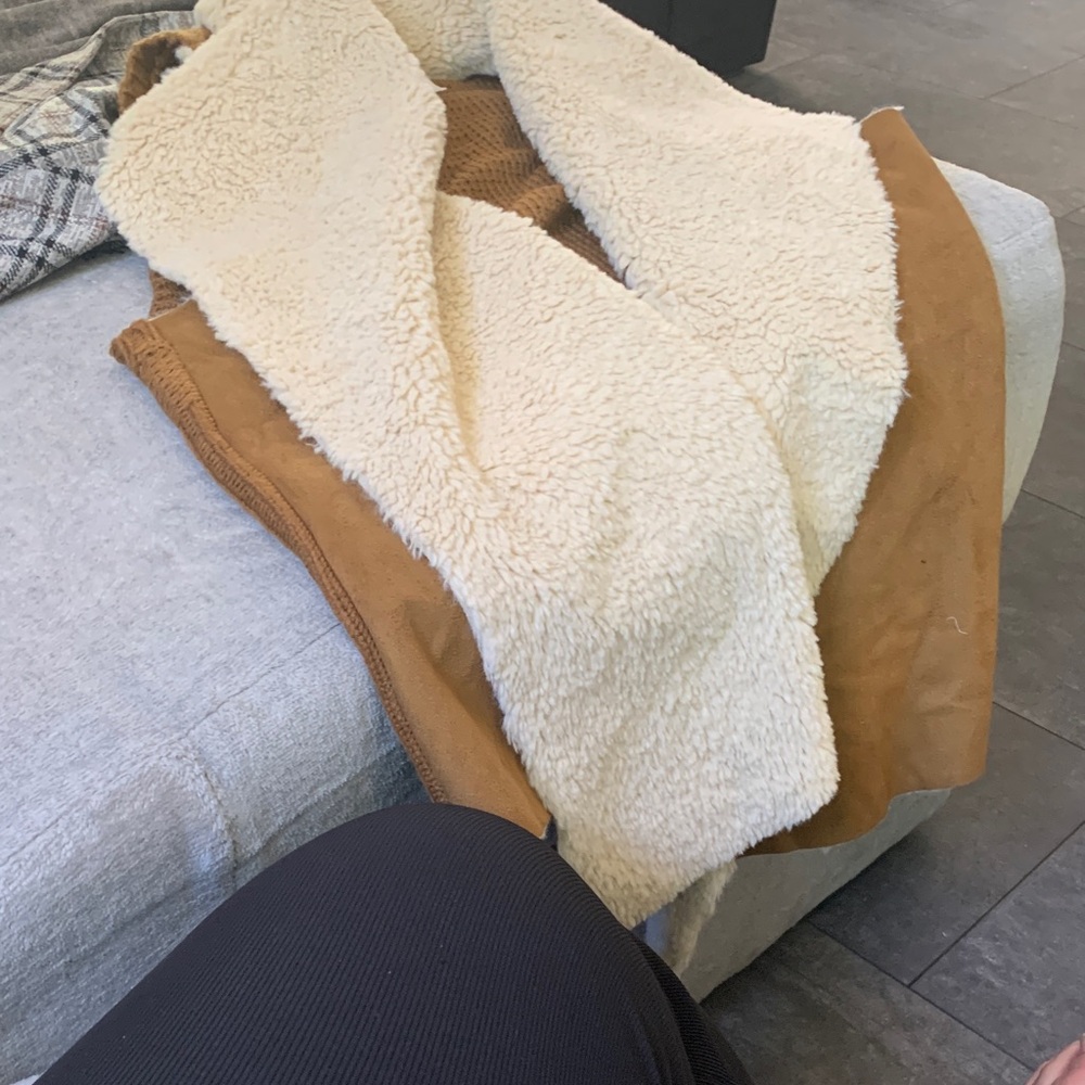 Women's Faux Suede Sherpa-Lined Vest - Cream & Brown